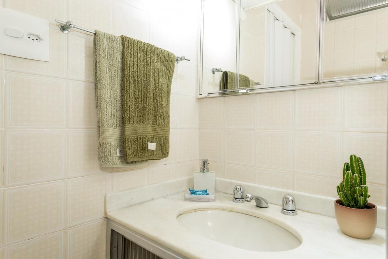 Relax Em Copacabana, Quarto E Sala, 150 Mt Da Praia, Cozinha, Maq De Lavar Roupa E Ar Ріо-де-Жанейро Екстер'єр фото